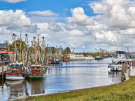 Entspannender und erholsamer Hafenurlaub in Greetsiel an der Nordsee für unvergessliche Momente.